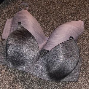 Bundle of 2 Victoria’s Secret wireless bras!